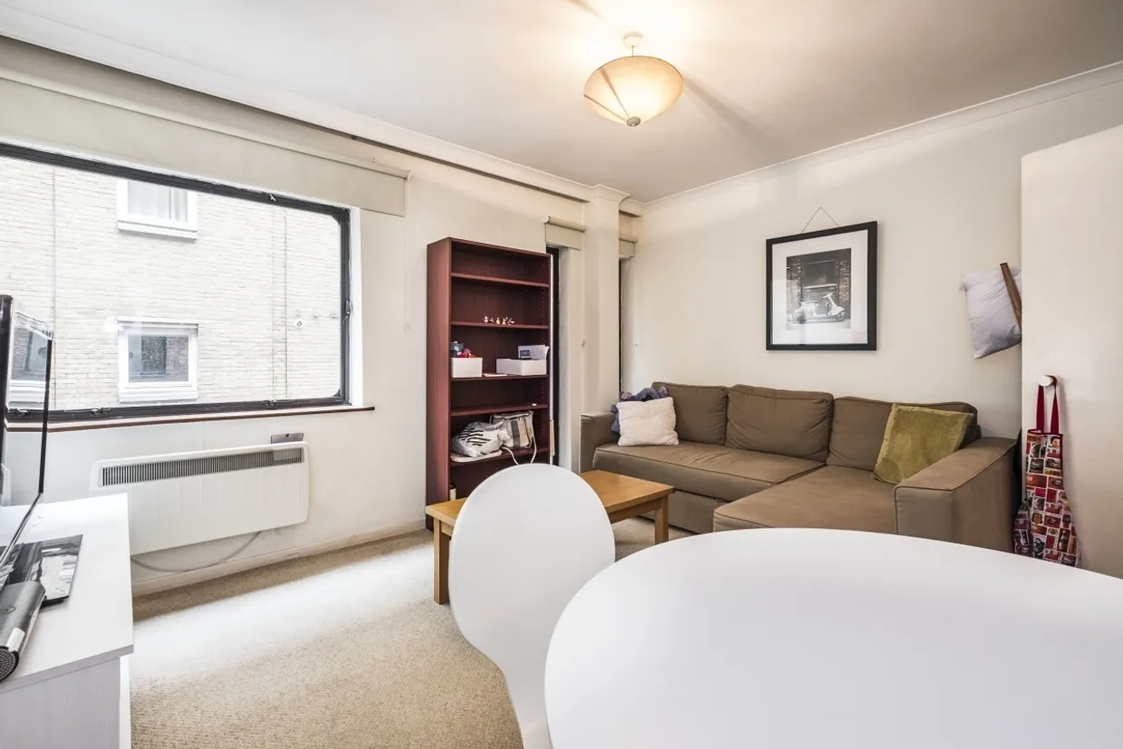Upper Thames Street EC4, EPC:D photo 3
