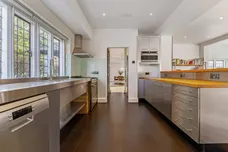 College Avenue, Epsom KT17 photo 5