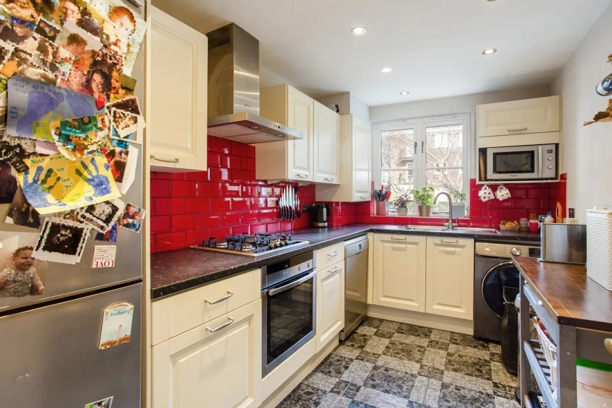 Brompton Park Crescent London SW6 photo 6