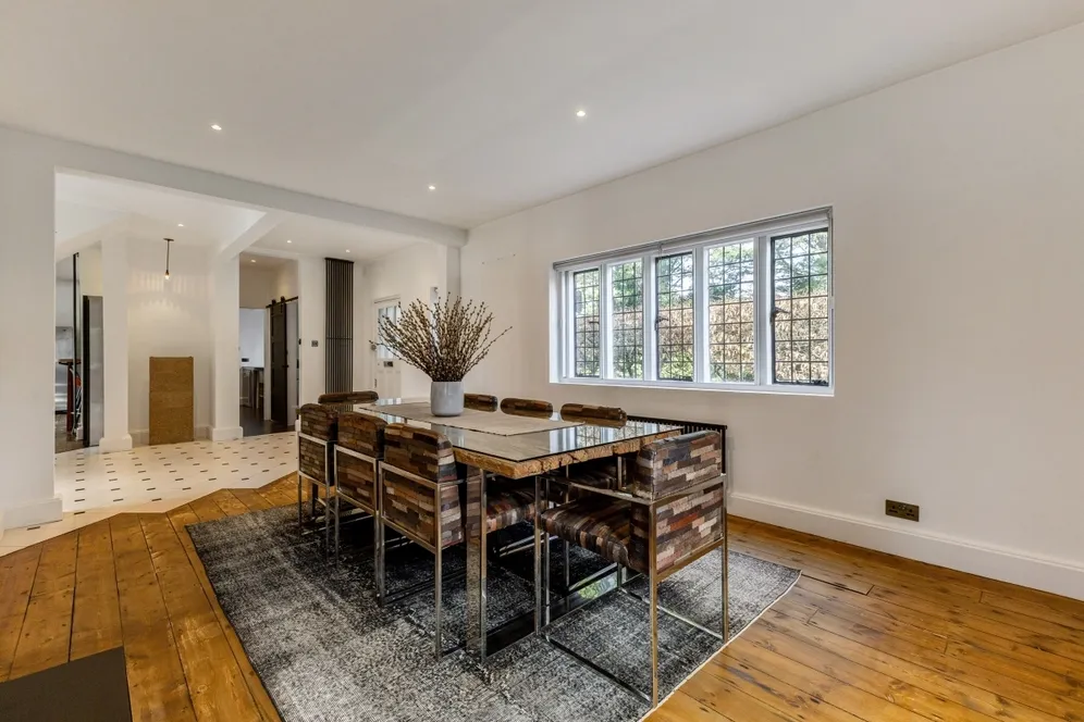 College Avenue, Epsom KT17 photo 7