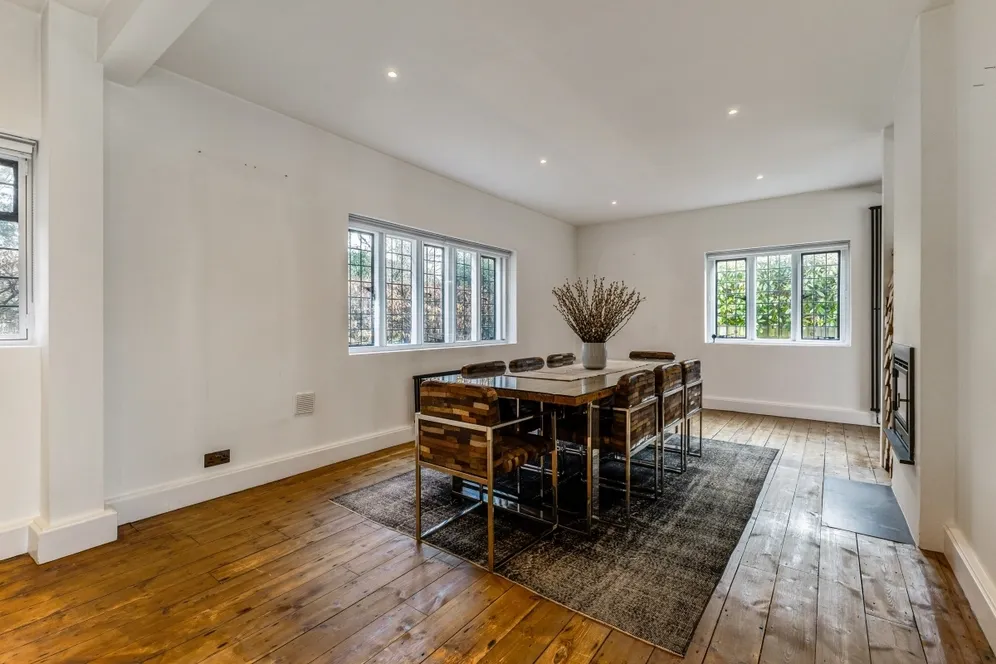 College Avenue, Epsom KT17 photo 8