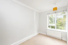 Bromet Close Watford WD17 photo 8