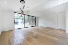 Calvert Road London SE10 photo 6