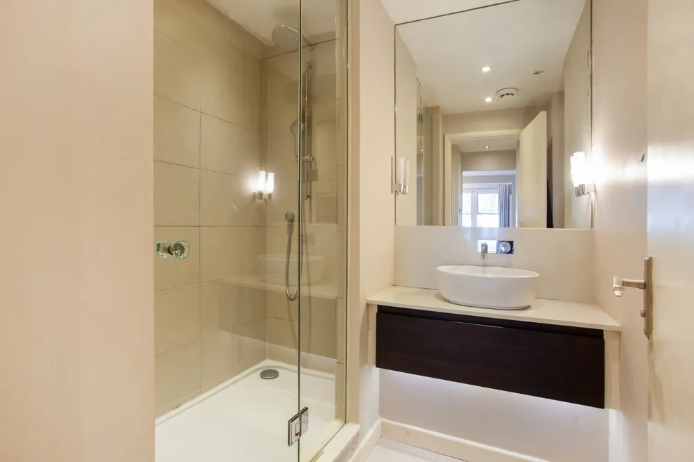 Brompton Park Crescent London SW6 photo 12
