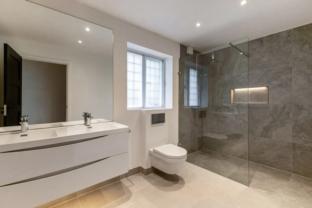 College Avenue, Epsom KT17 photo 11