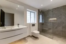College Avenue, Epsom KT17 photo 11
