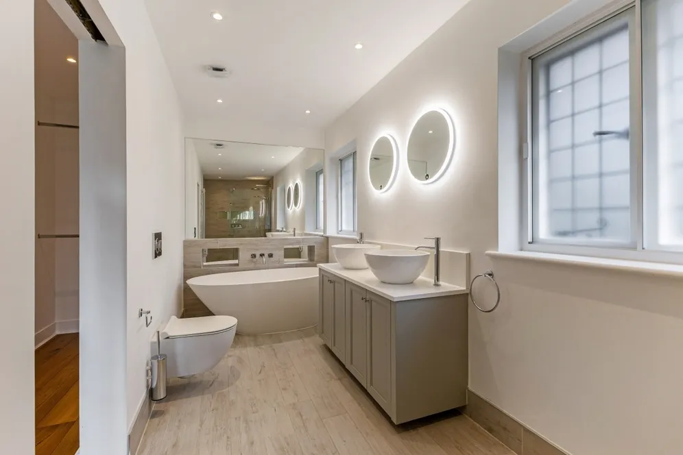 College Avenue, Epsom KT17 photo 12