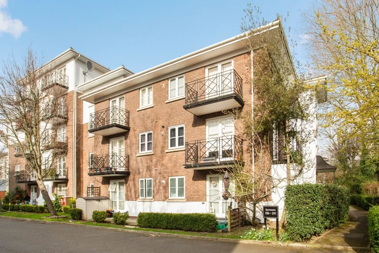 Brompton Park Crescent London SW6 photo 14