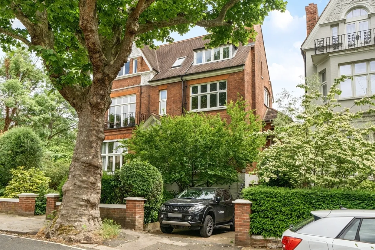 Maresfield Gardens Hampstead NW3 photo 1