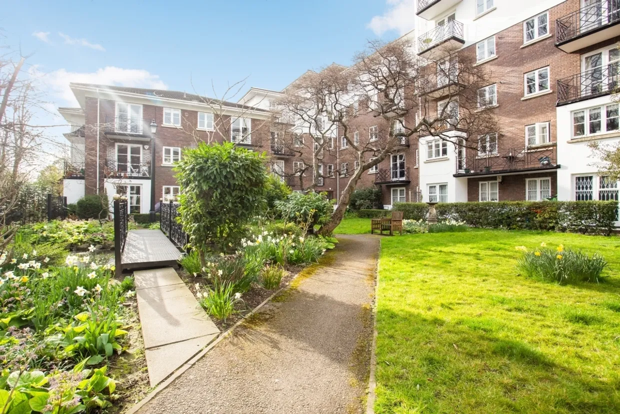 Brompton Park Crescent London SW6 photo 16