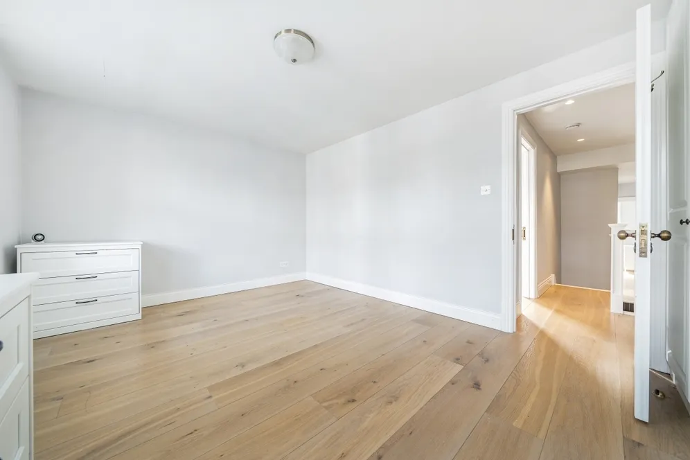 Calvert Road London SE10 photo 19