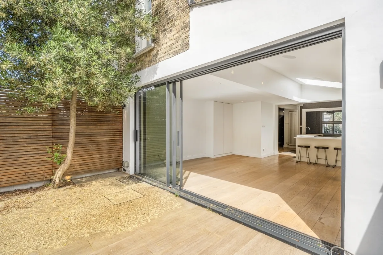 Calvert Road London SE10 photo 20