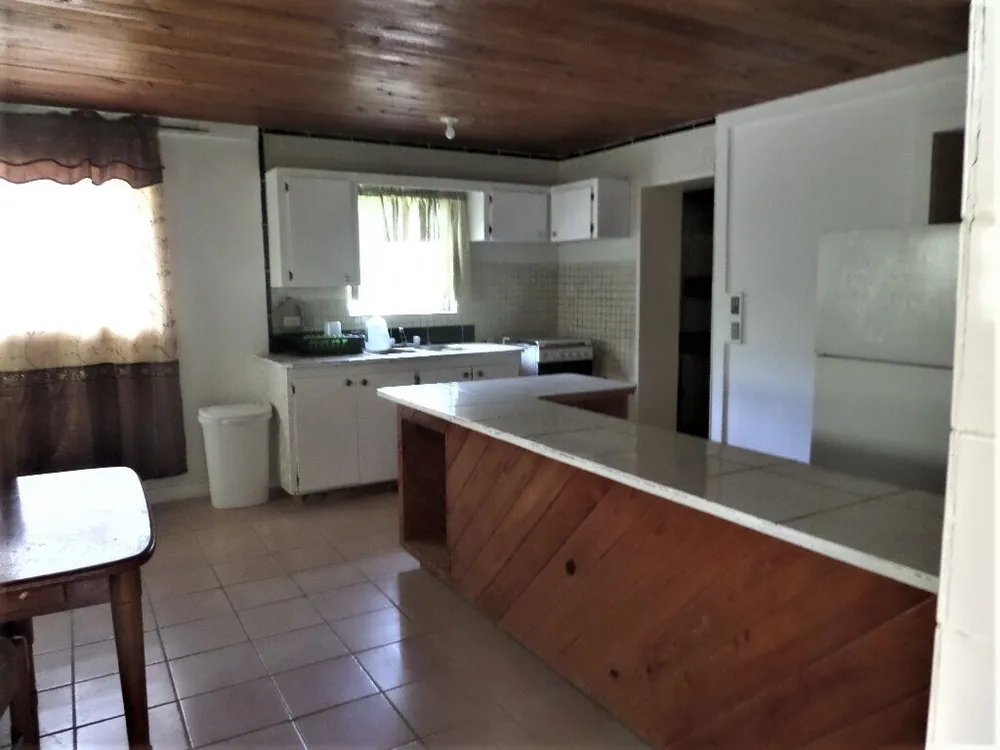 2 bedroom 1 bath house in Hamilton's, Long Island, Bahamas Hamiltons Long Island
