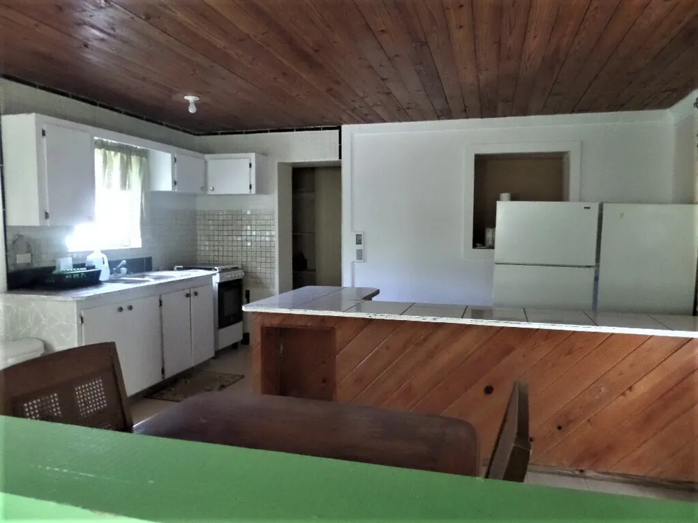 2 bedroom 1 bath house in Hamilton's, Long Island, Bahamas Hamiltons Long Island