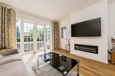 Beavor Lane, Axminster