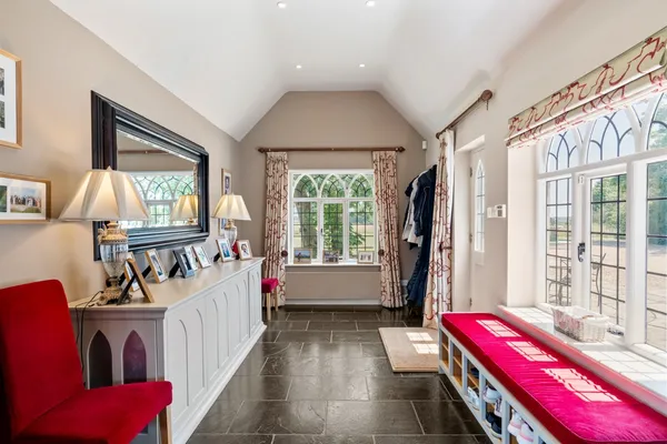 Coles Oak Lane, Dedham, CO7 photo 5
