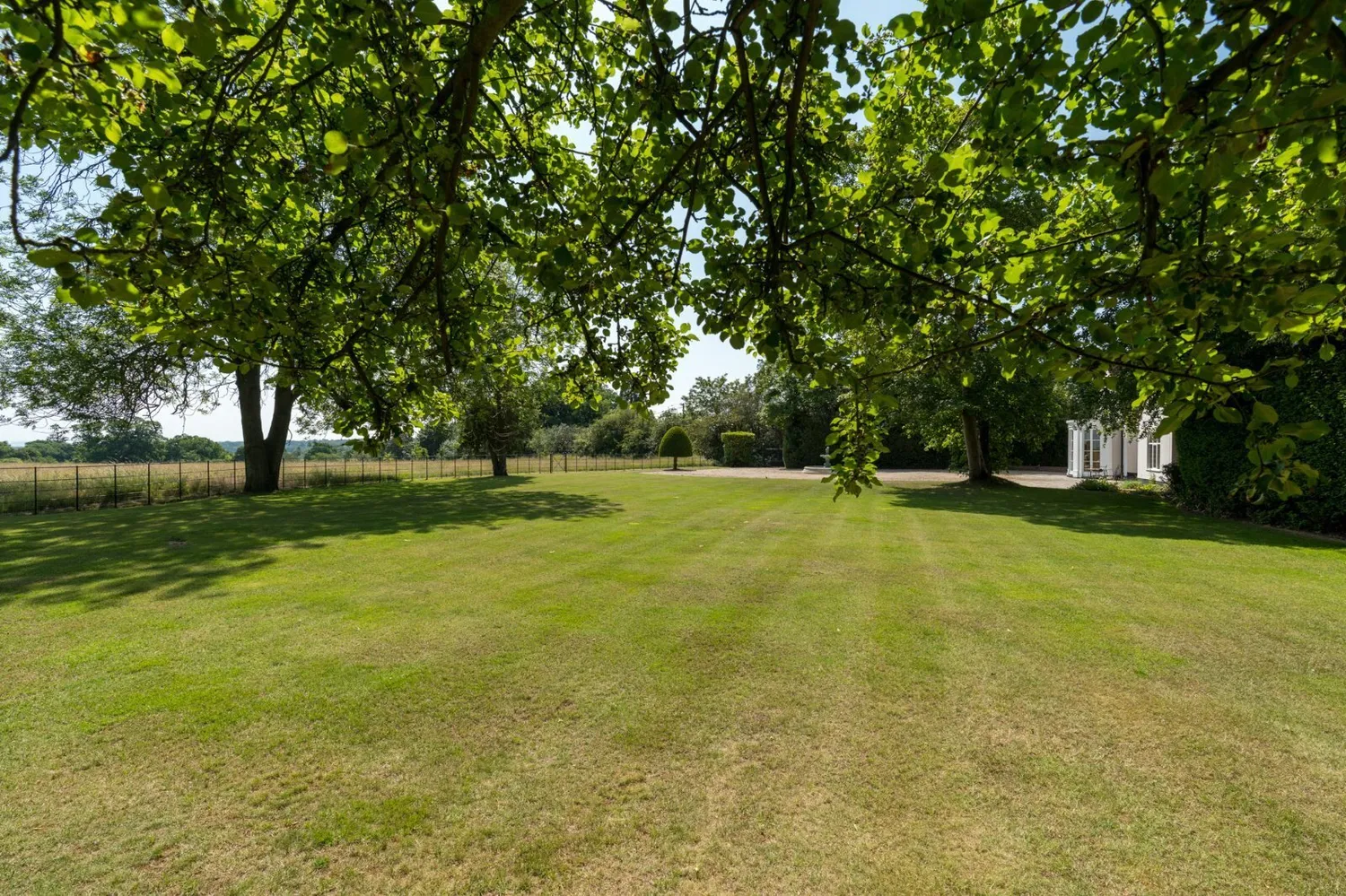 Coles Oak Lane, Dedham, CO7 photo 41