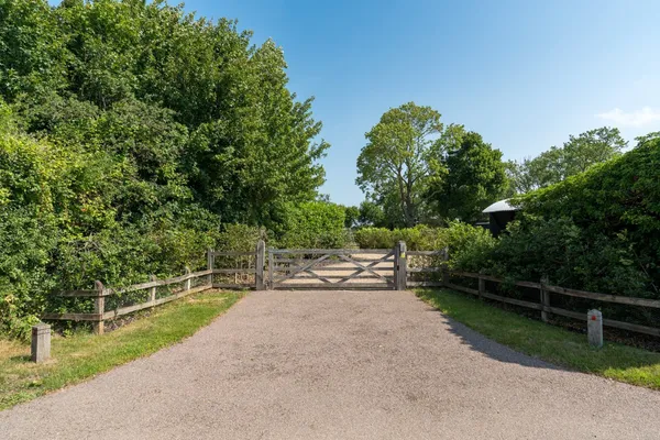 Coles Oak Lane, Dedham, CO7 photo 45