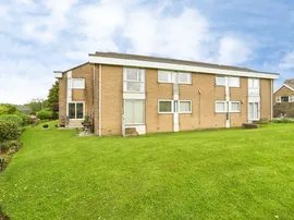 Moorfield Drive, Yeadon, Leeds photo