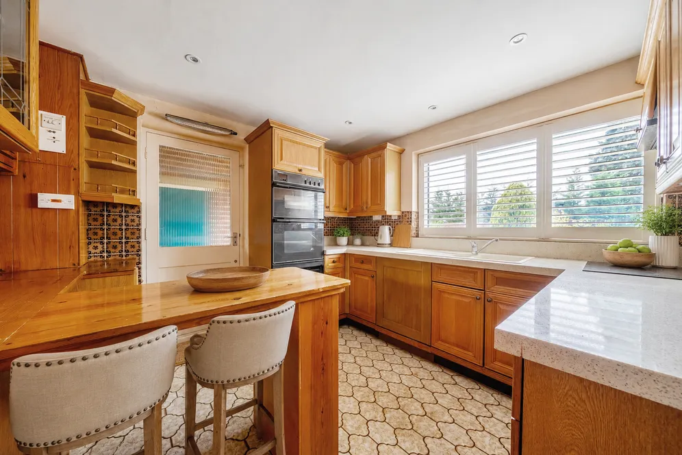 Orchard Way, Send, GU23 photo 5