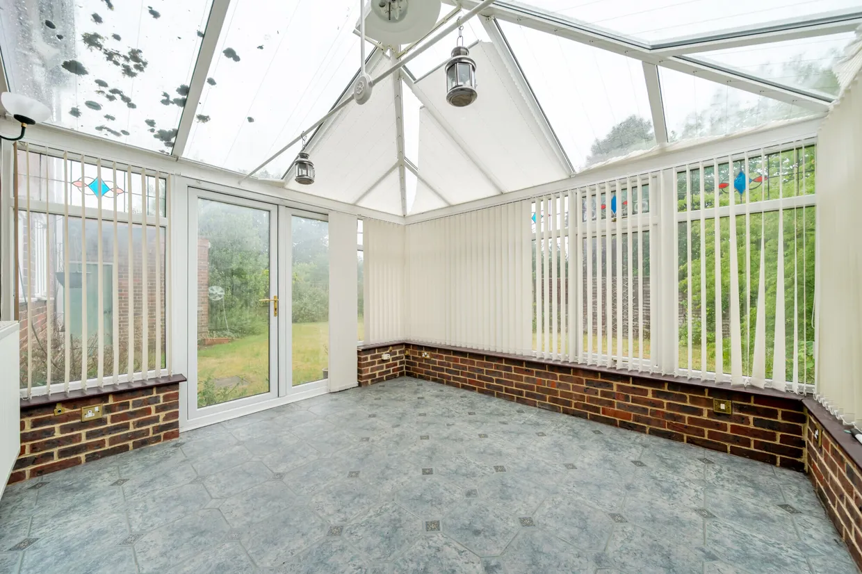 Orchard Way, Send, GU23 photo 9