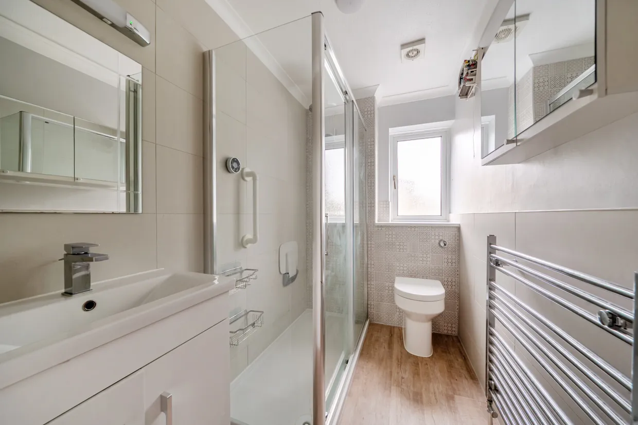 Orchard Way, Send, GU23 photo 10