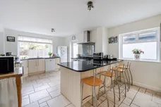 Whitehorse Drive, Epsom, KT18 photo 2