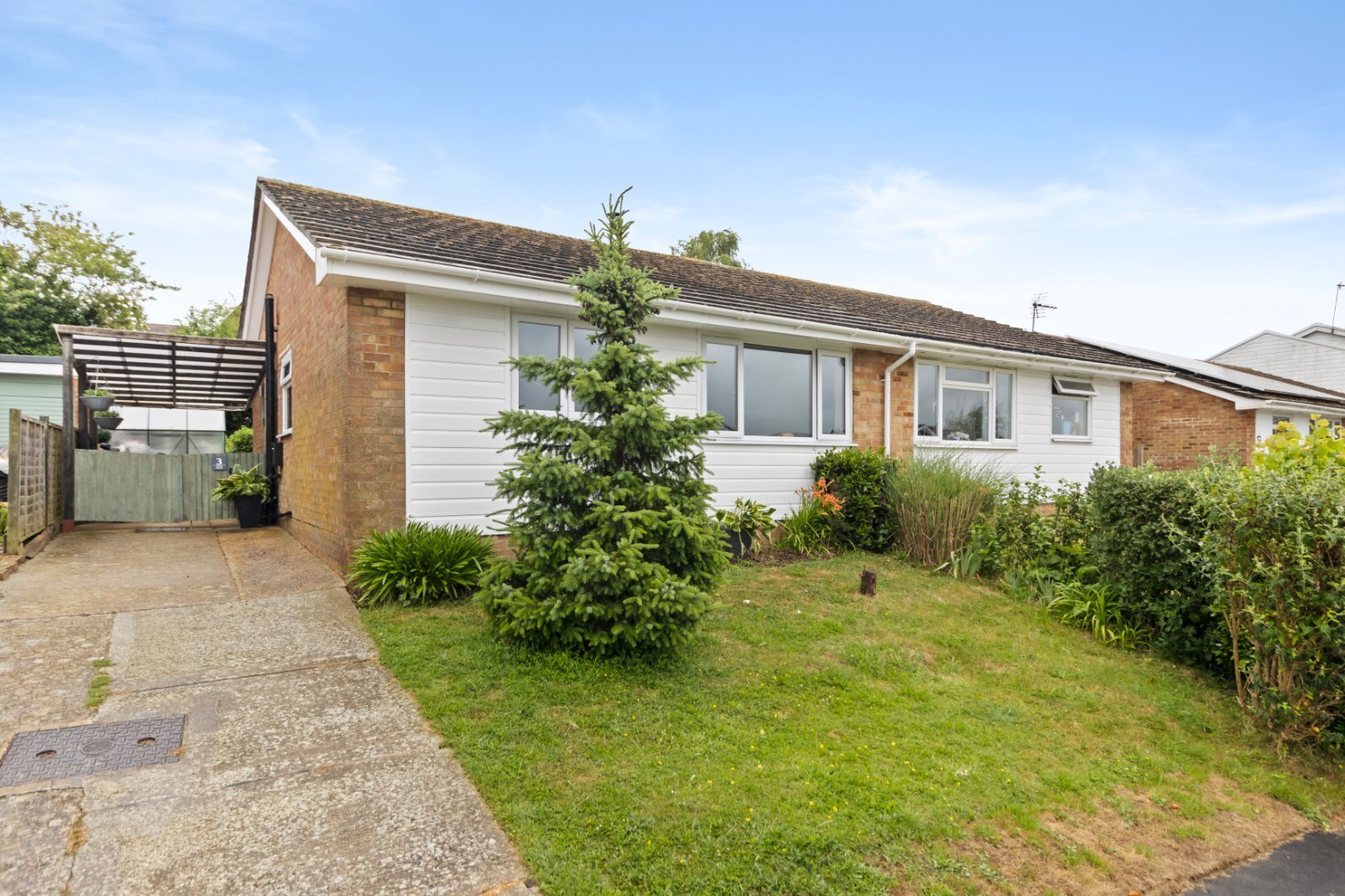 Cleve Close, Framfield, East Sussex, TN22 Image 1