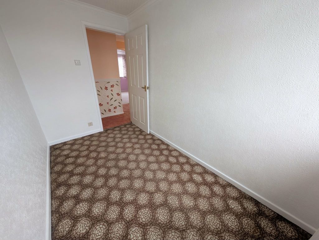Northumberland Avenue, Nuneaton Image 14