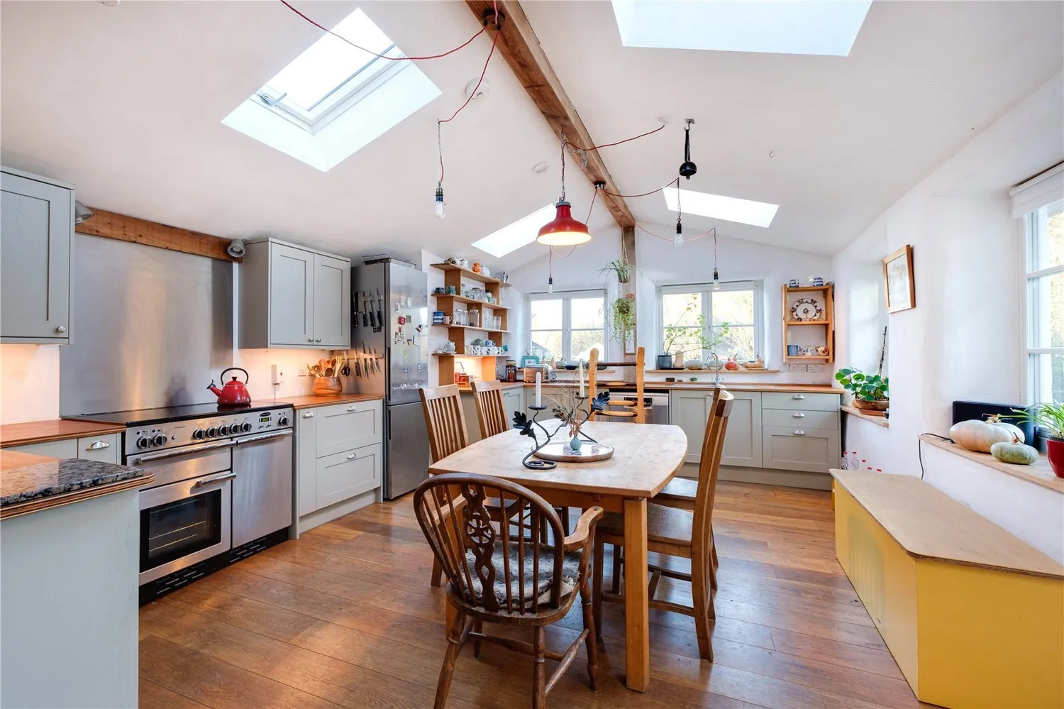 Annings Lane, Burton Bradstock, DT6 photo 11