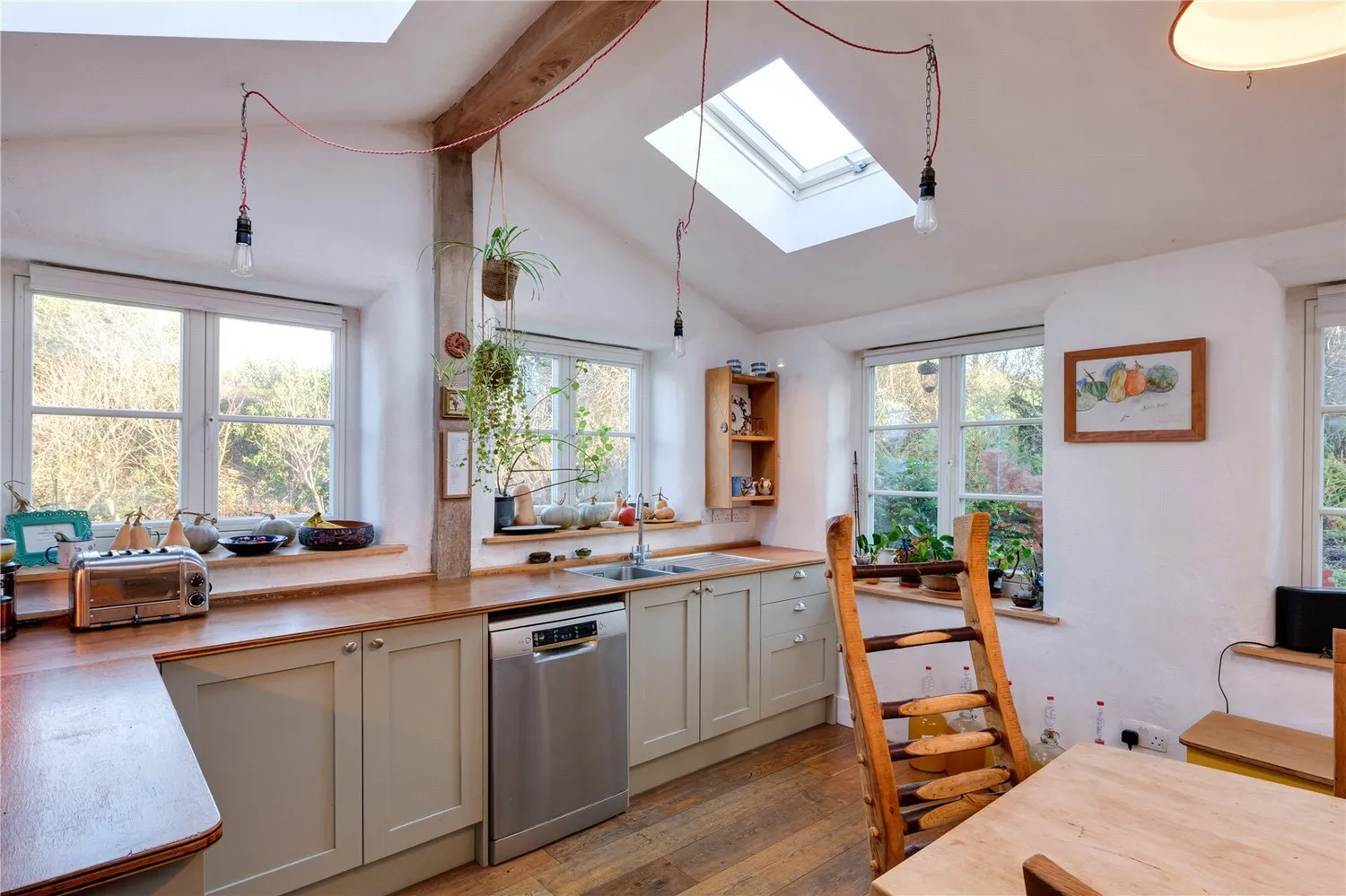 Annings Lane, Burton Bradstock, DT6 photo 12