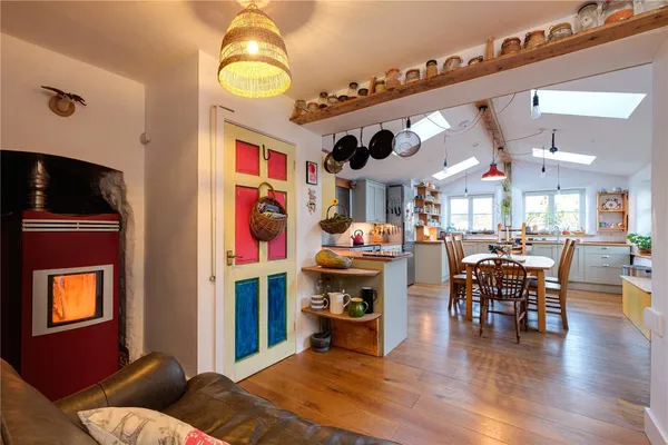 Annings Lane, Burton Bradstock, DT6 photo 15