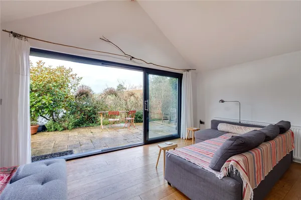 Annings Lane, Burton Bradstock, DT6 photo 39