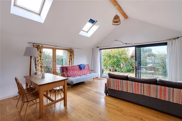 Annings Lane, Burton Bradstock, DT6 photo 40