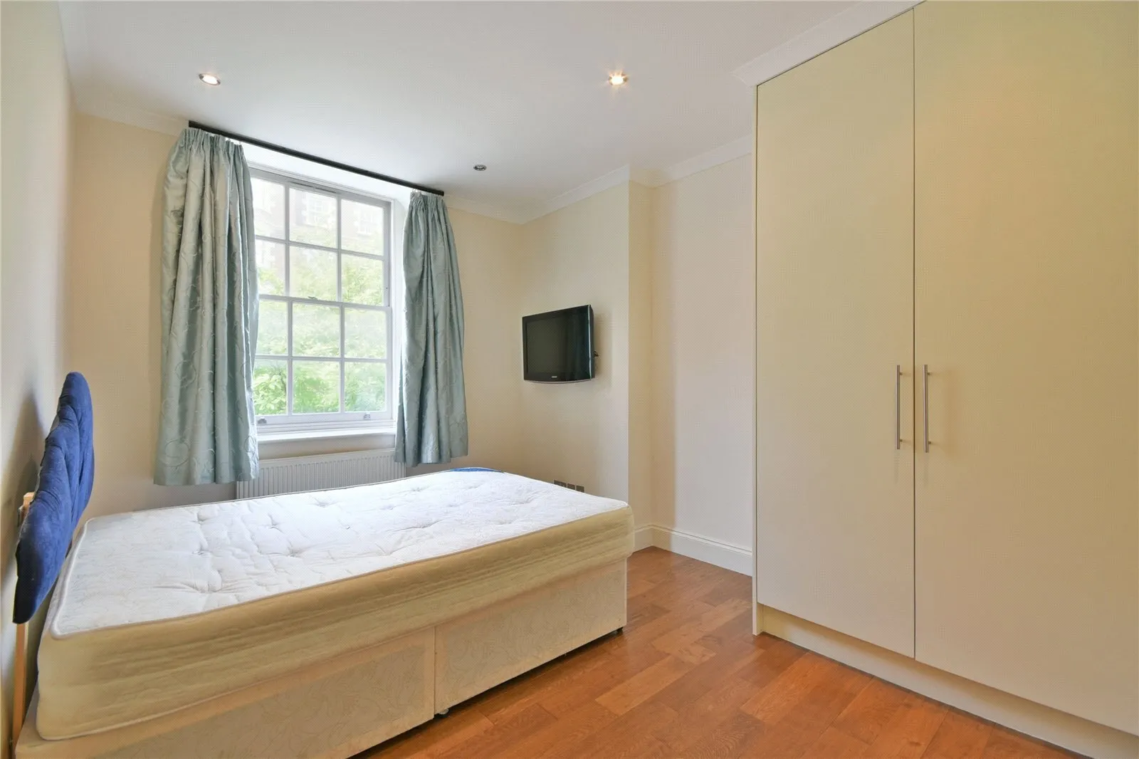 Scott Ellis Gardens, St Johns Wood, London, NW8