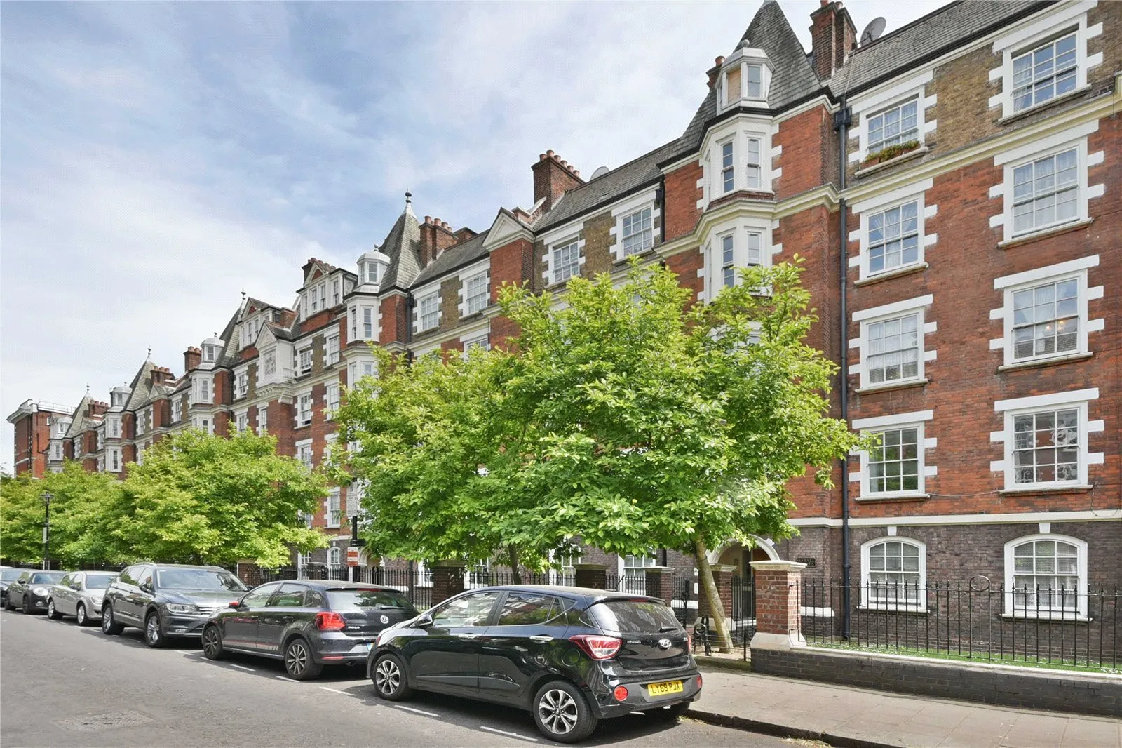 Scott Ellis Gardens, St Johns Wood, London, NW8