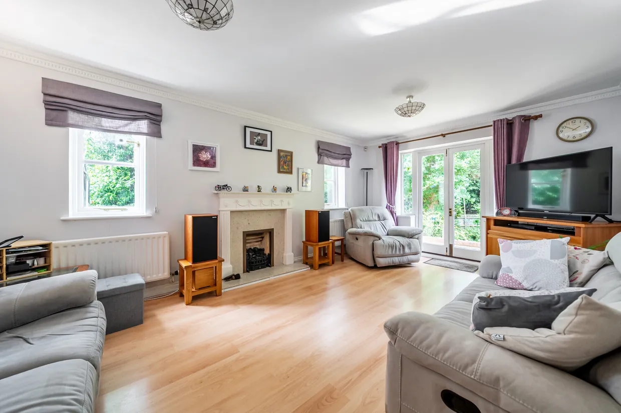 Charters Way, Sunningdale, SL5 photo 3