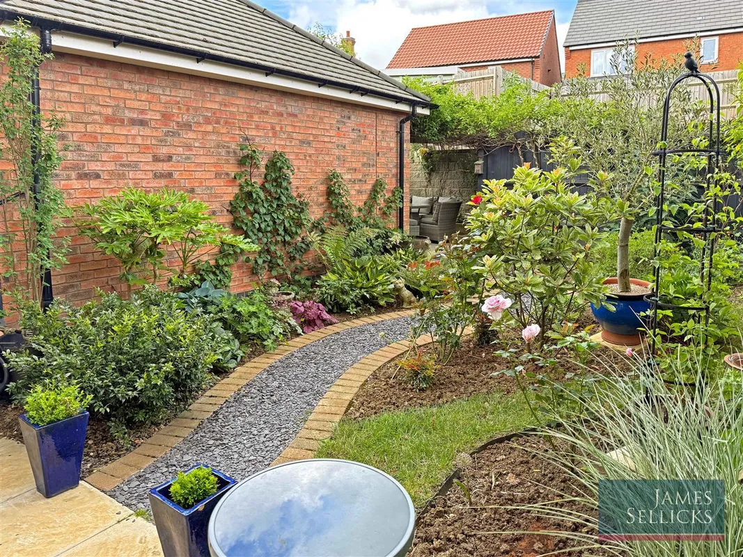 Harvest Road, Wellington Place, Market Harborough