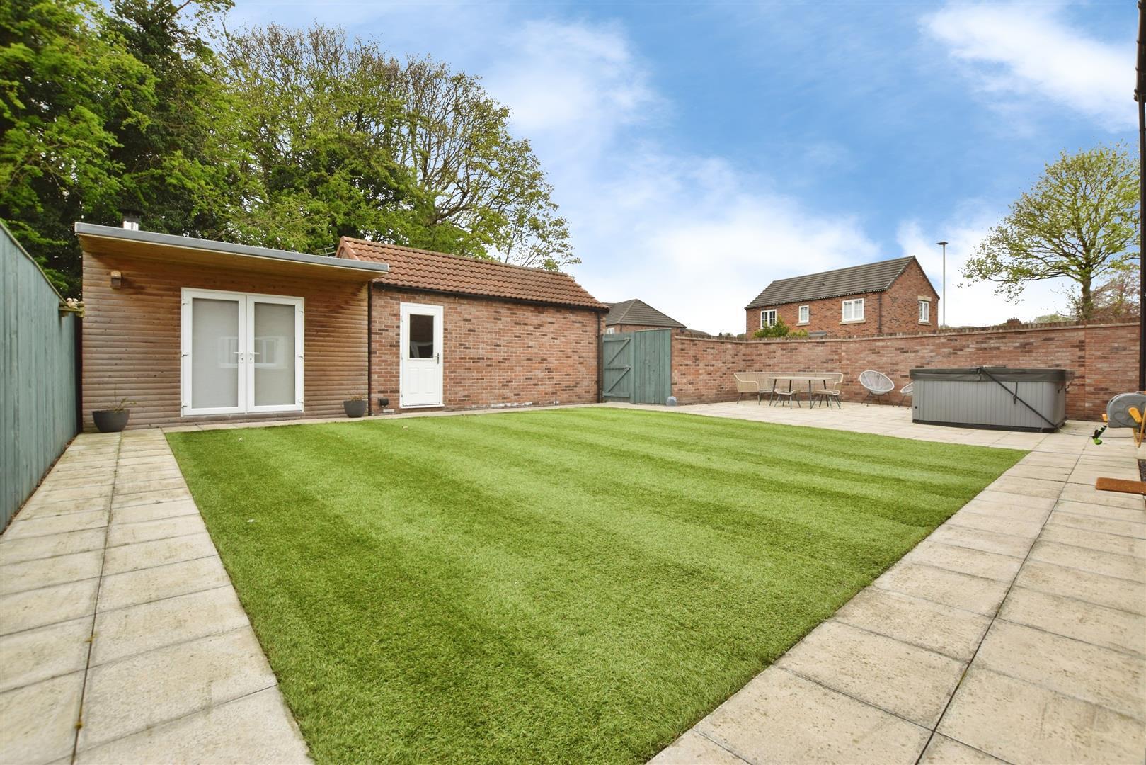 Cape Drive, Anlaby, Hull Image 17