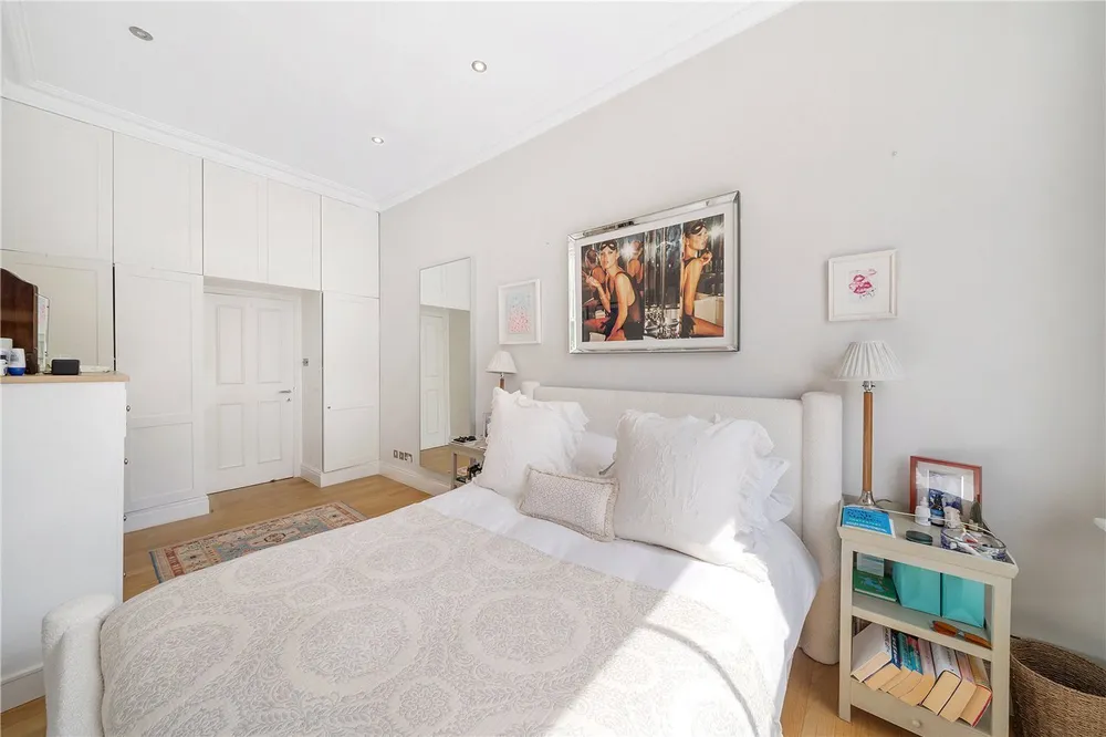Onslow Gardens, London, SW7
