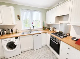 Chichester Close, Gosport thumb 2