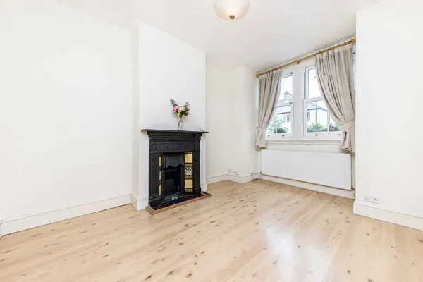 Malvern Road, Hampton, TW12 photo 2