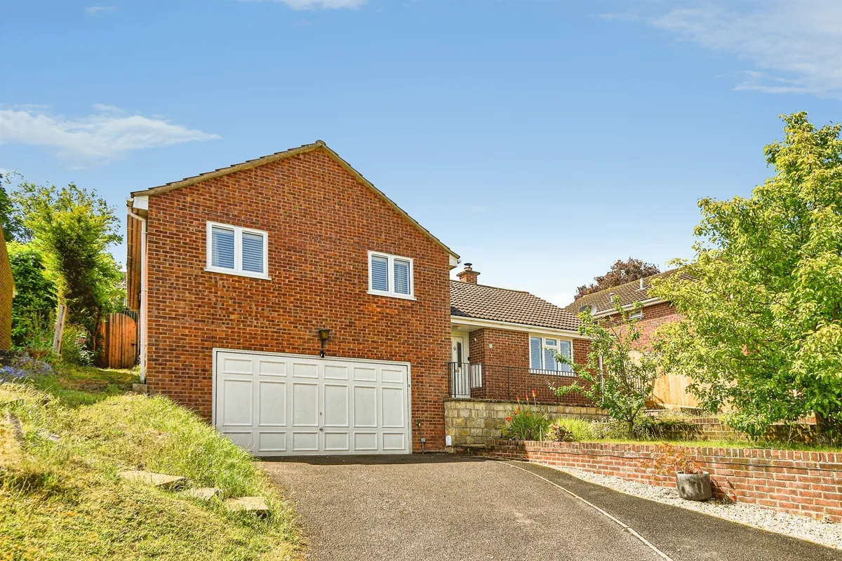 Biddel Springs, Highworth, Swindon
