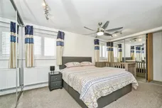 Biddel Springs, Highworth, Swindon