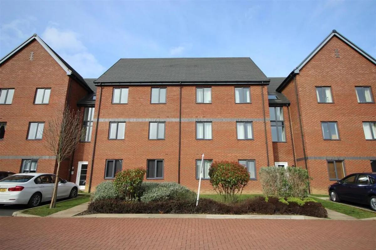 Kirkistown Close, RUGBY