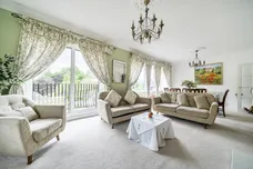Great Heathmead, Haywards Heath, RH16 photo 2