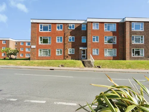 Wolstonbury Court, Burgess Hillphoto
