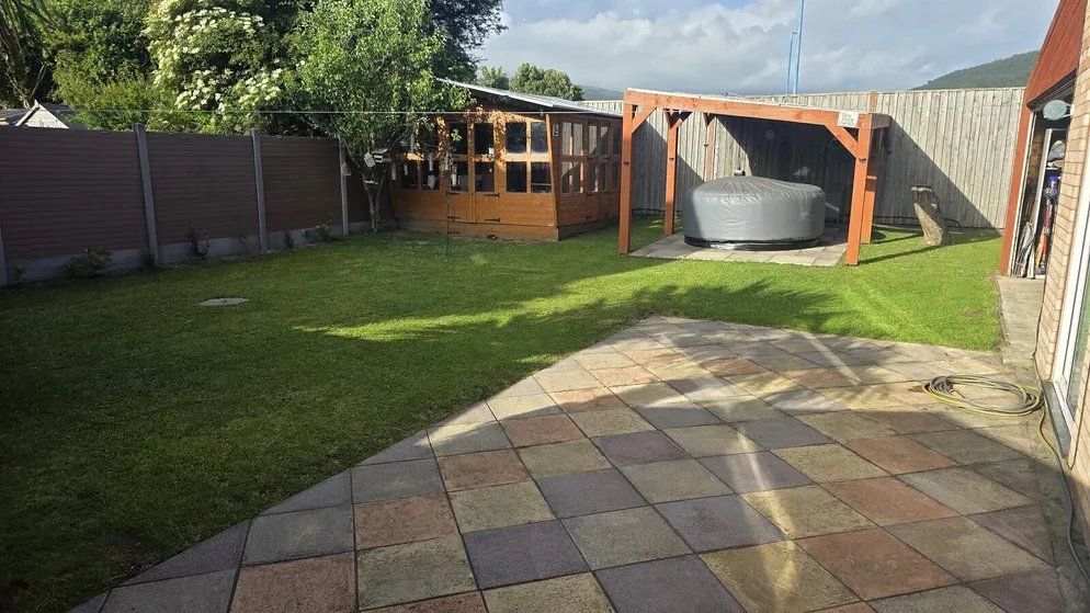 Property carousel item 26