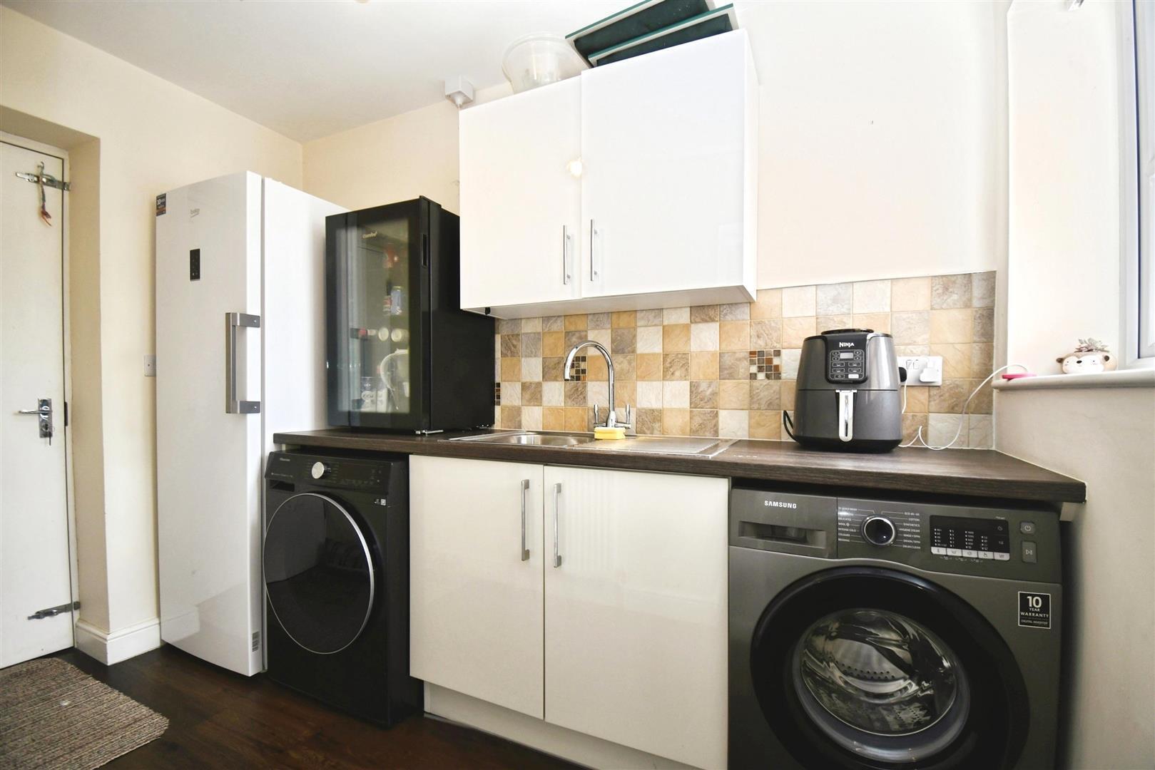 Auction Close, Burstwick, Hull Image 14