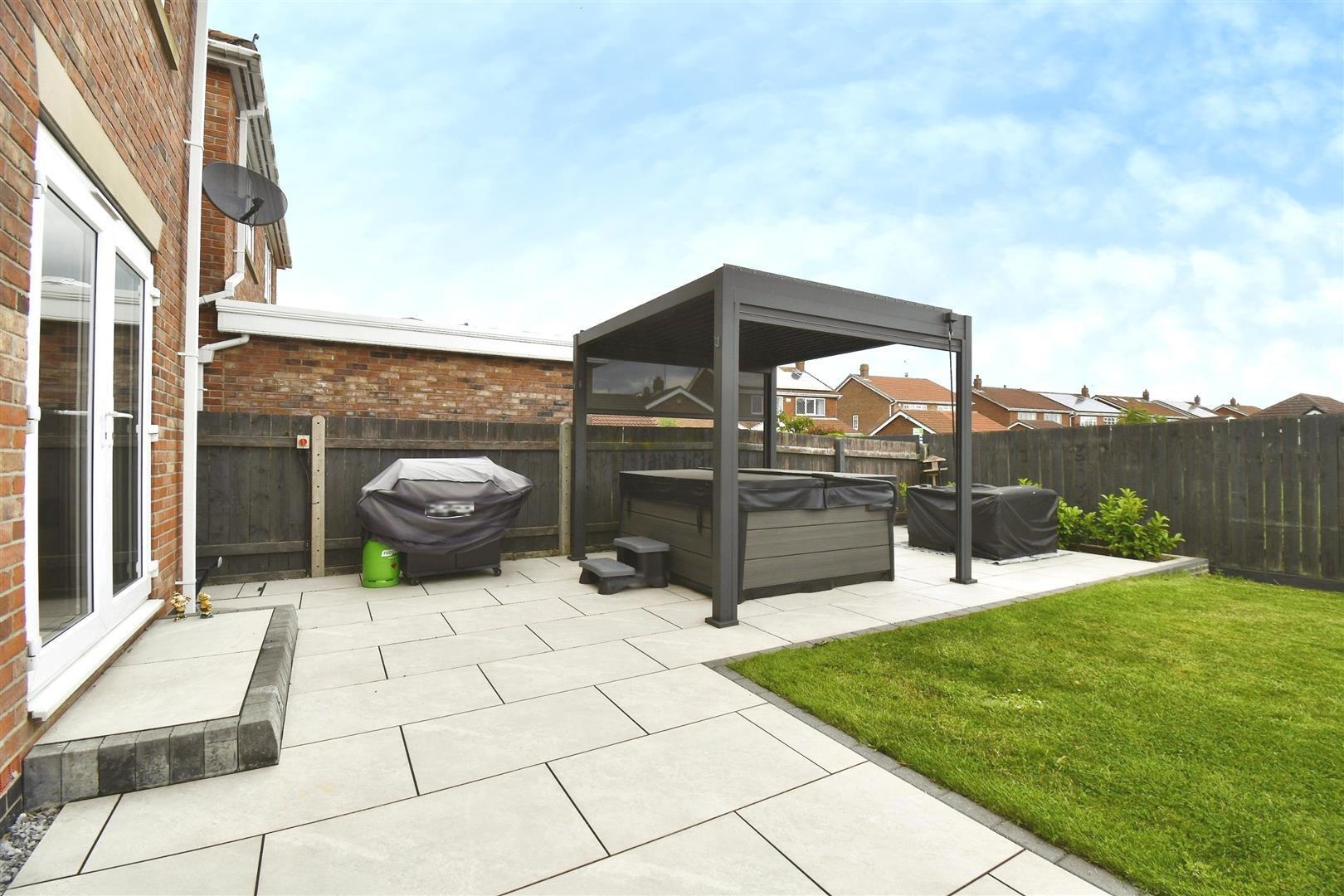 Auction Close, Burstwick, Hull Image 24